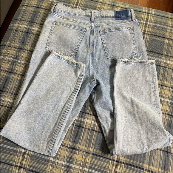 Abercrombie & Fitch 90s Straight Ultra High Rise Light With Criss Cross Waist - Picture 10 of 16